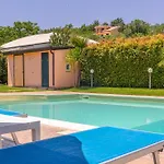 Villa Aura *